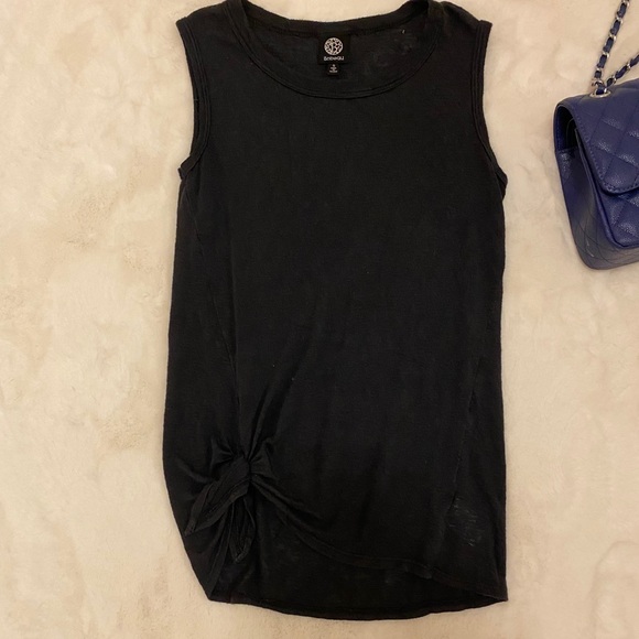 Tank casual/yoga 🧘🏼‍♀️ - Picture 2 of 3